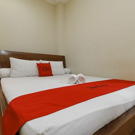Reddoorz @ Kwitang Hotel Jakarta Buitenkant foto
